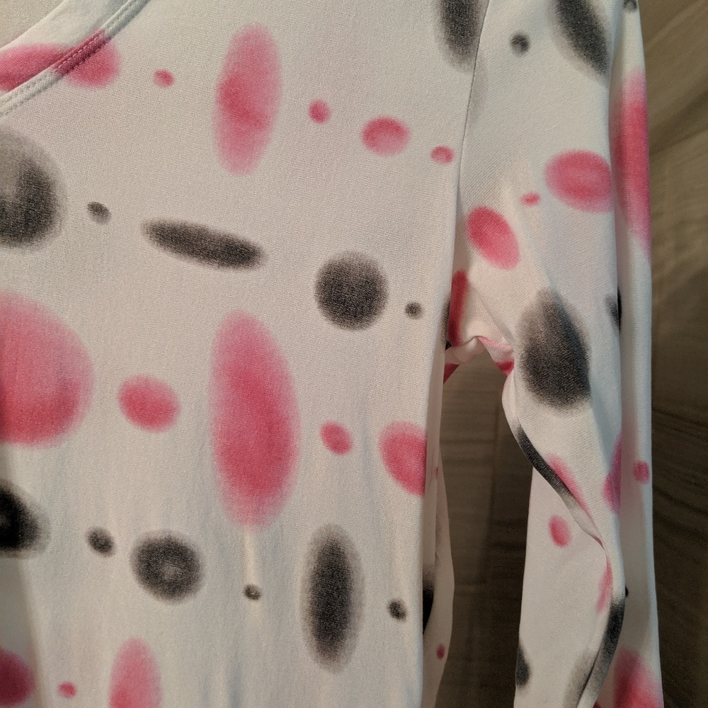 Patterned 3/4 lightweight top - Picture 2 of 7